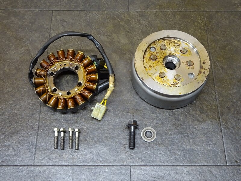 【250508】マグナ250(MC29-1700)◆ ジェネレーターセット フライホイール ※エンジンパーツ MC15E 【V-TWIN Vツイン | 中古バイクパーツ通販・買取　ジャンクヤード鳥取　JunkYard