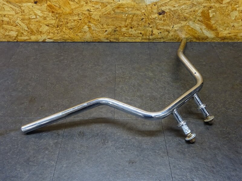【250508】マグナ250(MC29-1700)◆ ハンドル KE08 1インチ 25.4mm 点錆/腐食有 【V-TWIN Vツイン | 中古バイクパーツ通販・買取　ジャンクヤード鳥取　JunkYard