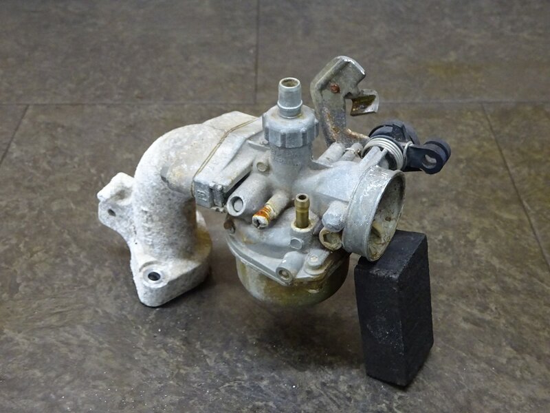 【250611】マグナ50(AC13-1100)◆ キャブレター キャブ インテークマニホールド インマニ 錆/腐食有 | 中古バイクパーツ通販・買取　ジャンクヤード鳥取　JunkYard