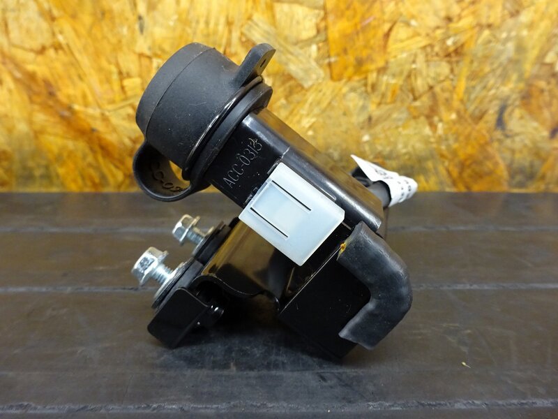 250617】ZX-4R(ZX400P-A02)◇ 純正USB電源ソケット ポート