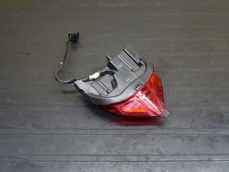 【250720】CBR250RR(MC51-1005)◆ テールランプ ブレーキランプ | 中古バイクパーツ通販・買取　ジャンクヤード鳥取　JunkYard