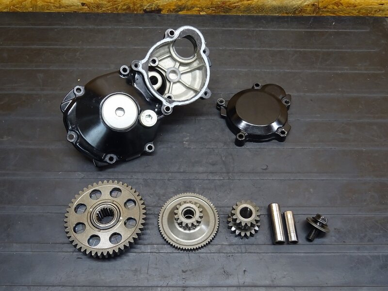 【250820】W701型エンジンパーツ◆ ワンウェイクラッチセット スタータークラッチカバー ギア ギヤ 【検索：GSX1300R GW71A GX72A ハヤブサ | 中古バイクパーツ通販・買取　ジャンクヤード鳥取　JunkYard