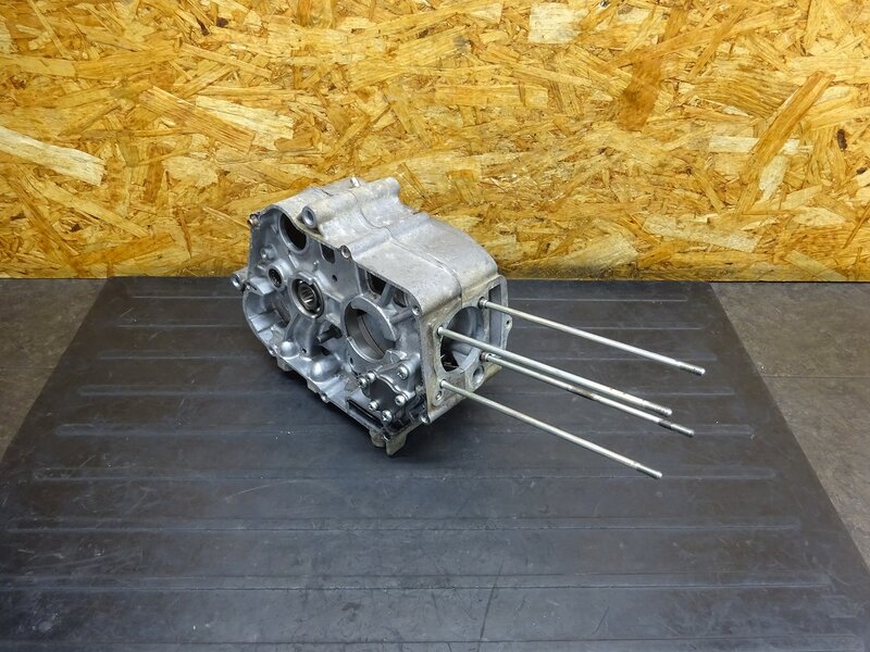 【250919】モンキー(Z50J-1604)◆ クランクケース左右セット ※エンジンパーツ 【6V | 中古バイクパーツ通販・買取　ジャンクヤード鳥取　JunkYard