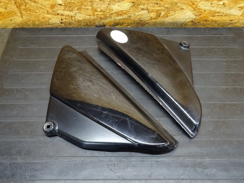 【250926】FTR223(MC34-1006)◆ サイドカバー左右セット サイドカウル 色塗り/割れ有 | 中古バイクパーツ通販・買取　ジャンクヤード鳥取　JunkYard