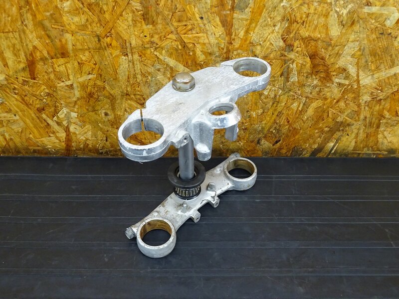 【251001】ZXR250(ZX250C-012)◇ ステムセット アンダーブラケット トップブリッジ | 中古バイクパーツ通販・買取　ジャンクヤード鳥取　JunkYard