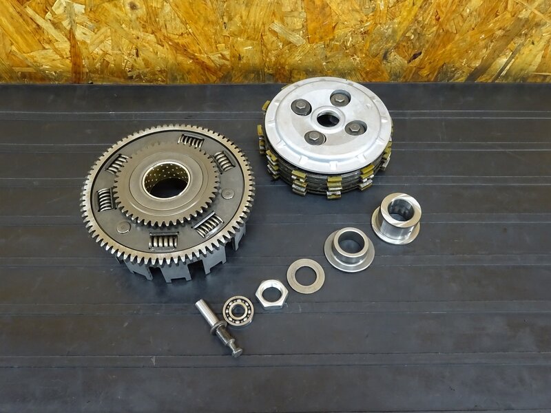 【251001】ZXR250(ZX250C-012)◇ クラッチ クラッチハウジング インナー/アウターハウジング ※エンジンパーツ【検:バリオス ZX250 | 中古バイクパーツ通販・買取　ジャンクヤード鳥取　JunkYard