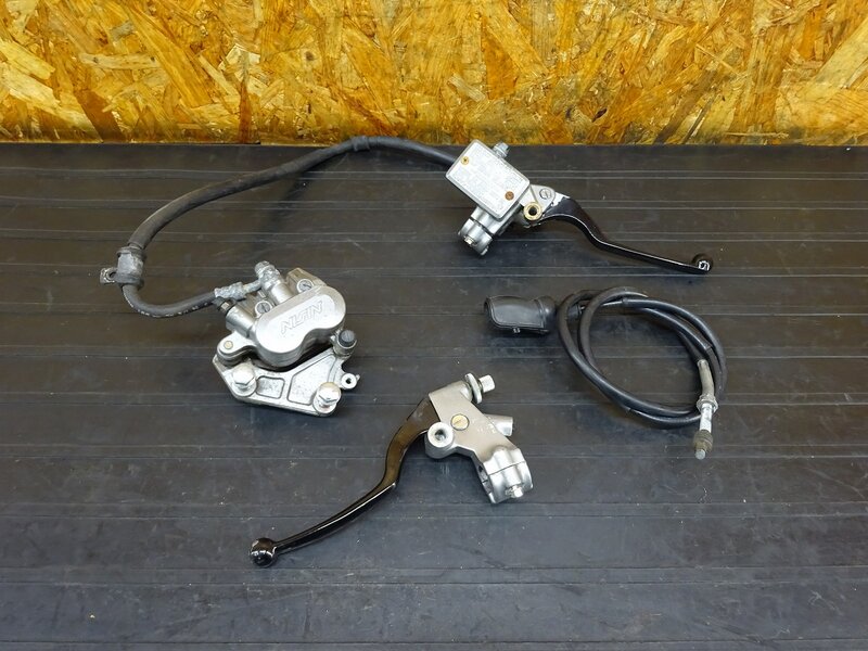 【251004】GB250クラブマン(MC10-1402)◇ フロントブレーキセット ブレーキキャリパー ブレーキマスター Φ1/2 クラッチレバー | 中古バイクパーツ通販・買取　ジャンクヤード鳥取　JunkYard