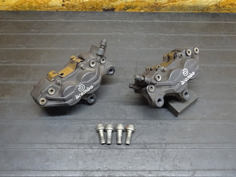 【251009】ドゥカティ ムルティストラーダ1000DS◆ フロントブレーキキャリパー ブレンボ brembo 約650mm | 中古バイクパーツ通販・買取　ジャンクヤード鳥取　JunkYard