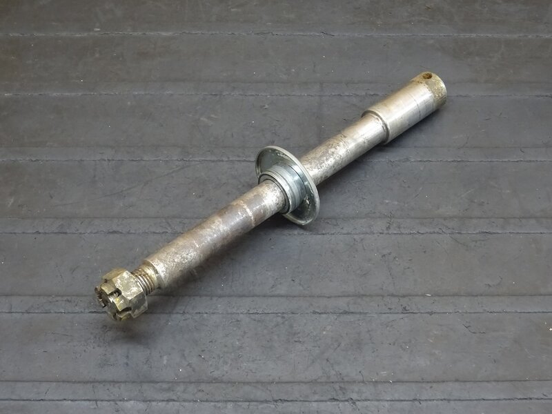 【251016】XS650(S650-018)◆ フロントアクスルシャフト 【検索：XS-1 | 中古バイクパーツ通販・買取　ジャンクヤード鳥取　JunkYard