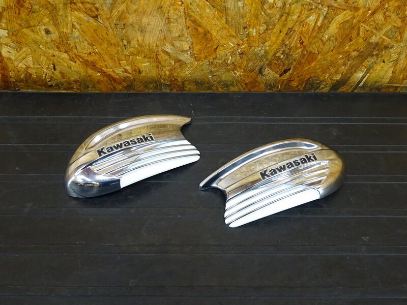 【251032】W650(EJ650A-031)◇ タンクエンブレム左右セット | 中古バイクパーツ通販・買取　ジャンクヤード鳥取　JunkYard