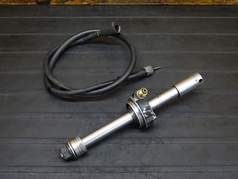 【251102】SR400(RH01J-020)◆ メーターギア ギヤ フロントアクスルシャフト 【イモビ付 | 中古バイクパーツ通販・買取　ジャンクヤード鳥取　JunkYard