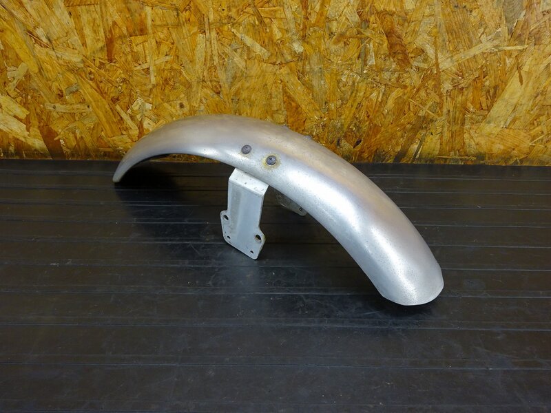 【251109】GB250クラブマン(MC10-1105)◇ 社外フロントフェンダー アルミフェンダー WM?? 凹み/腐食/傷有 【2型 | 中古バイクパーツ通販・買取　ジャンクヤード鳥取　JunkYard