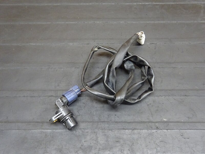 【251210】スカイウェイブ250S(CJ46A-104)◆ スピードメーターセンサー スピードセンサー 車速センサー 被覆硬化有 ※エンジンパーツ | 中古バイクパーツ通販・買取　ジャンクヤード鳥取　JunkYard