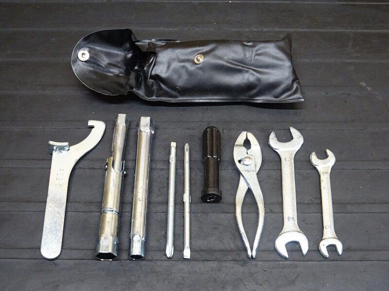 【251210】スカイウェイブ250S(CJ46A-104)◆ 車載工具 車載ツール | 中古バイクパーツ通販・買取　ジャンクヤード鳥取　JunkYard