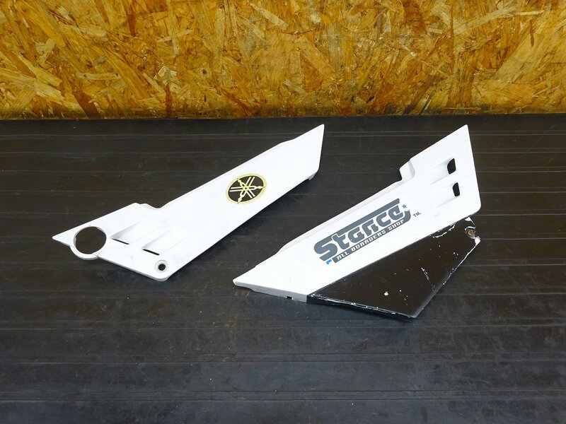 【251219】セロー225W(4JG-116)◇ サイドカバー左右セット サイドカウル 書類入れ 傷/汚れ有 【検:SEROW 1KH DG08J | 中古バイクパーツ通販・買取　ジャンクヤード鳥取　JunkYard