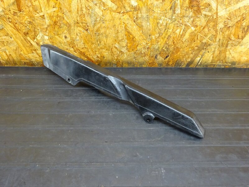 【251229】GT80(3M8-000)◇ チェーンカバー チェーンガード 欠け/劣化有 【検:GT50 374 ミニトレ モノサス | 中古バイクパーツ通販・買取　ジャンクヤード鳥取　JunkYard