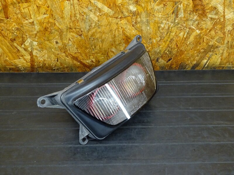 【260112】FZR250R(3LN-281)◇ ヘッドライト ヘッドライトユニット レンズ内汚れ有 | 中古バイクパーツ通販・買取　ジャンクヤード鳥取　JunkYard