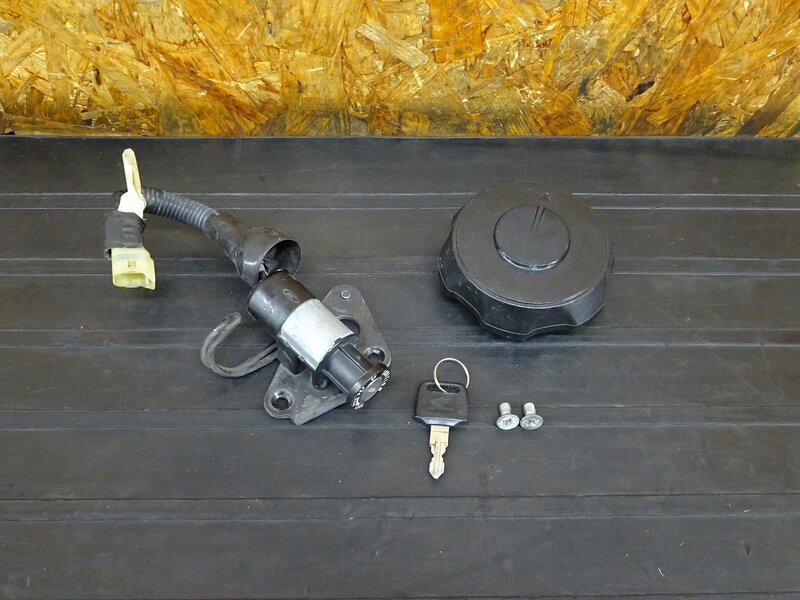 【260203】CRM80(HD12-1100)◇ キーセット メインキー イグニッションキー タンクキャップ 純正共通キー1本 【後期 | 中古バイクパーツ通販・買取　ジャンクヤード鳥取　JunkYard