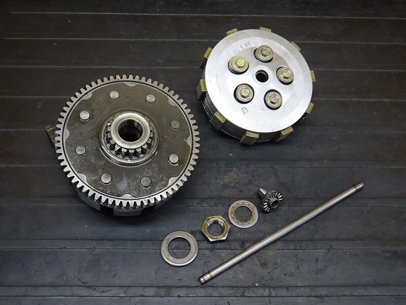 【260207】CRM250R(MD24-1405)◆ クラッチ クラッチハウジング インナー/アウターハウジング ※エンジンパーツ【検索：CRM250AR MD32 | 中古バイクパーツ通販・買取　ジャンクヤード鳥取　JunkYard