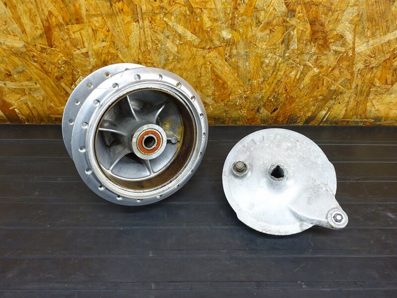 【260215】SR400(RH01J-008)◇ リアホイールハブ ドラムブレーキ ドラムパネル ウェットブラスト施工有 【イモビ付 | 中古バイクパーツ通販・買取　ジャンクヤード鳥取　JunkYard
