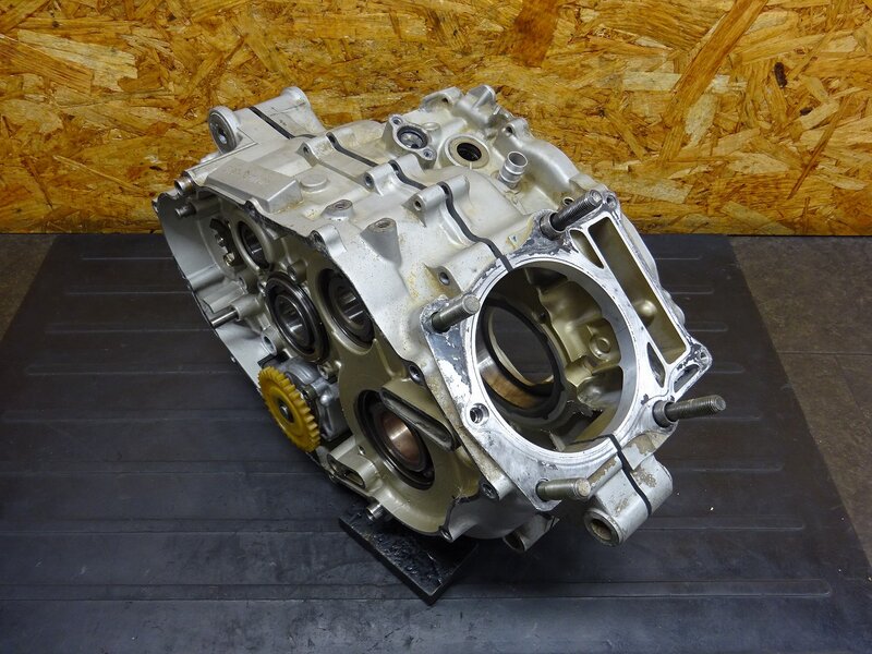 【260317】◆ クランクケース左右セット オイルポンプ 5Y7 ※エンジンパーツ【検索：SRX400/600 XT600 テネレ | 中古バイクパーツ通販・買取　ジャンクヤード鳥取　JunkYard