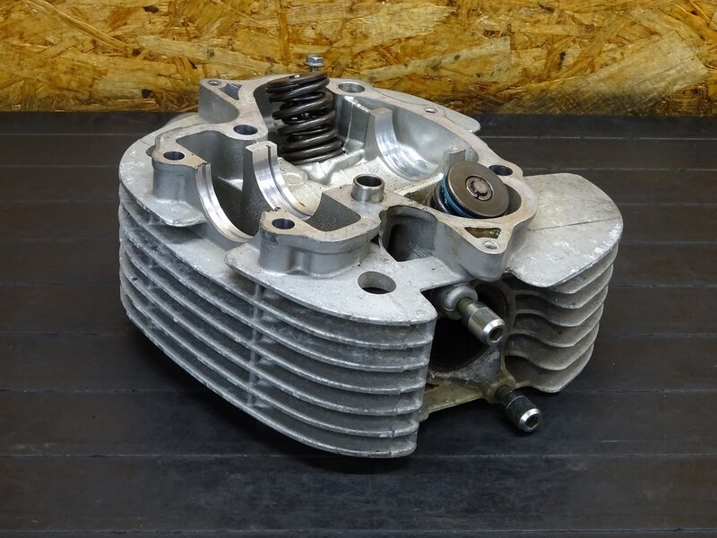 【250501】SR400(1JR-283)■ シリンダーヘッド バルブ ※エンジンパーツ 【検索：SR500 1JN 2J2 2H6 | 中古バイクパーツ通販・買取　ジャンクヤード鳥取　JunkYard