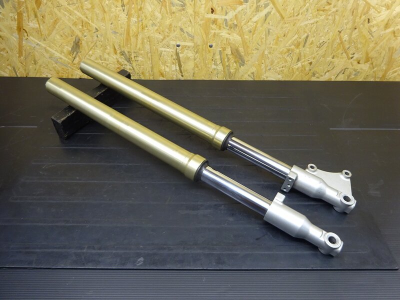 【250616】KSR110(KL110A-000)◆ フロントフォーク インナー/アウターチューブ 倒立フォーク | 中古バイクパーツ通販・買取　ジャンクヤード鳥取　JunkYard