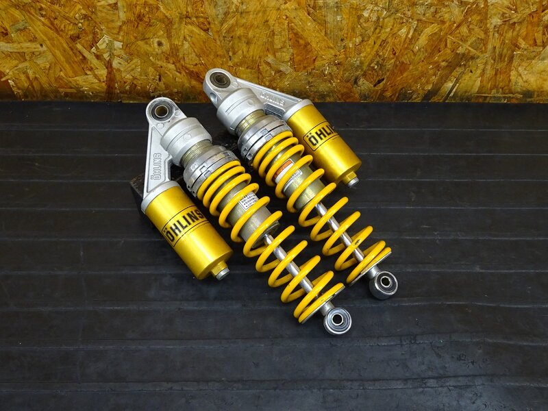 【250707】XJR400R(RH02J-005)◇ リアサスペンション(1) リアサス リアショック リヤサス オーリンズ OHLINS オイル滲み有 【イモビ付 4HM | 中古バイクパーツ通販・買取　ジャンクヤード鳥取　JunkYard