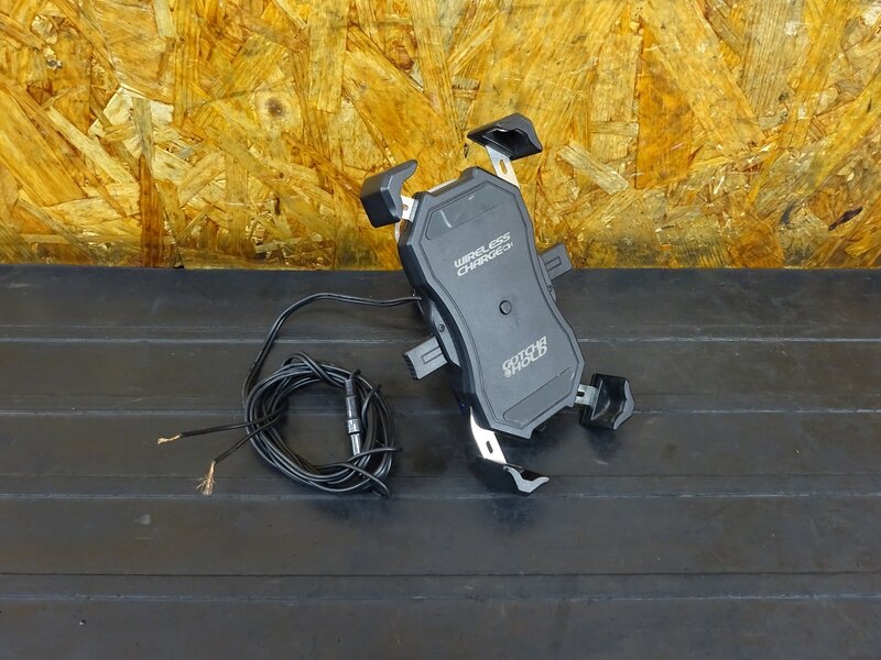 【250722】◇ スマートフォンホルダー(1) スマホホルダー ワイヤレス USB デルタ DELTA ガチホールド GOTCHA HOLD | 中古バイクパーツ通販・買取　ジャンクヤード鳥取　JunkYard