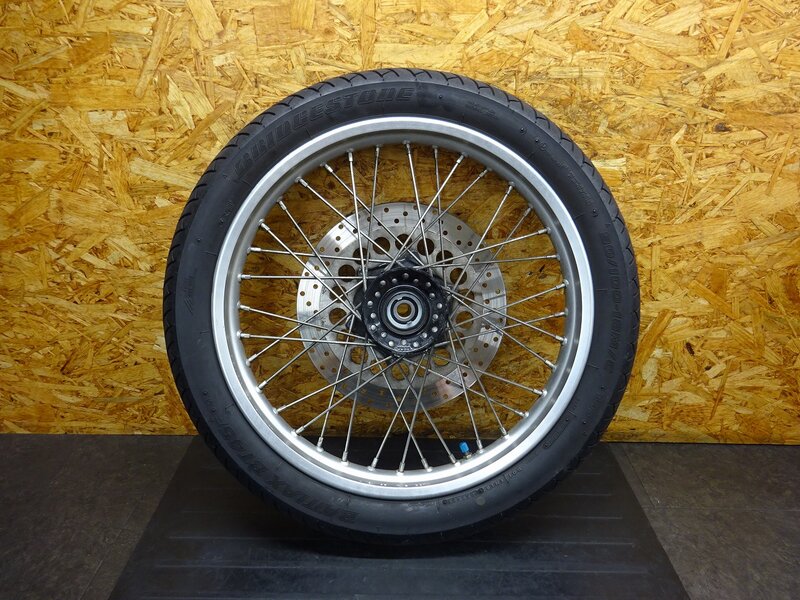 【250902】SR400(RH16J-011)◆ フロントホイール 18×1.85 【ファイナルエディション | 中古バイクパーツ通販・買取　ジャンクヤード鳥取　JunkYard