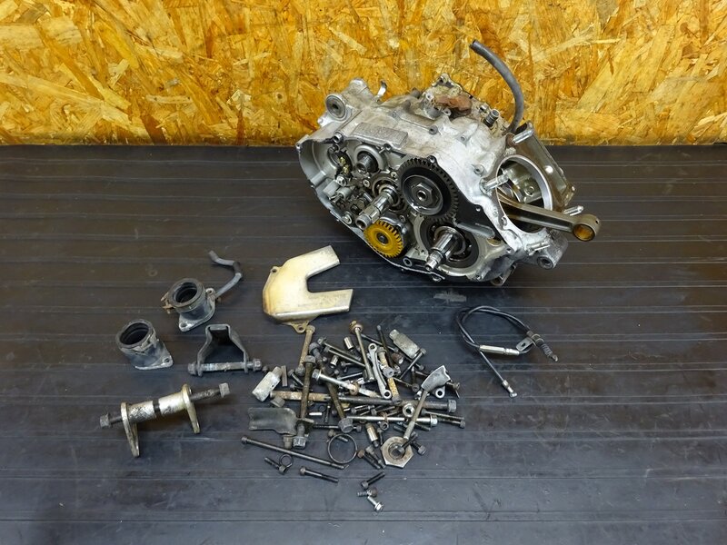 【250921】SRX600(1JK)◇ エンジン腰下 ミッション クランクシャフト コンロッド エンジンボルト ※エンジンパーツ【SRX400 1JL | 中古バイクパーツ通販・買取　ジャンクヤード鳥取　JunkYard