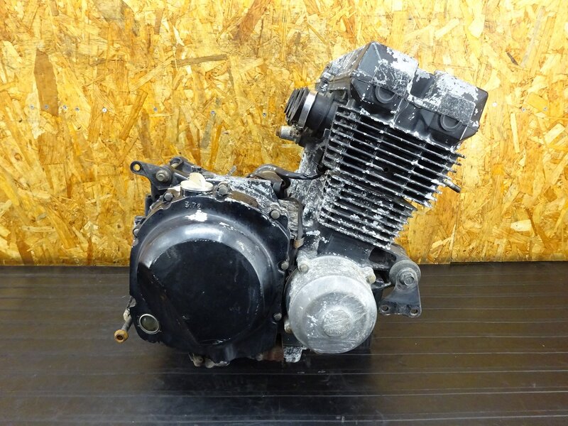 【251103】ZRX400(ZR400E-004)◇ 中古エンジン 始動確認後取り外し!! ジェネレーター セルモーター 【前期 ZRX-2 ZRX-Ⅱ | 中古バイクパーツ通販・買取　ジャンクヤード鳥取　JunkYard