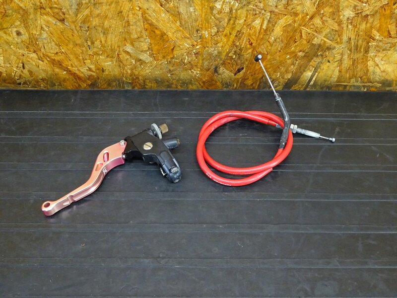 【251111】CBR250RR(MC22-1006)◇ 社外クラッチレバー クラッチレバーホルダー ホイールタイプ UK U-KANAYA U-カナヤ 色あせ有 | 中古バイクパーツ通販・買取　ジャンクヤード鳥取　JunkYard