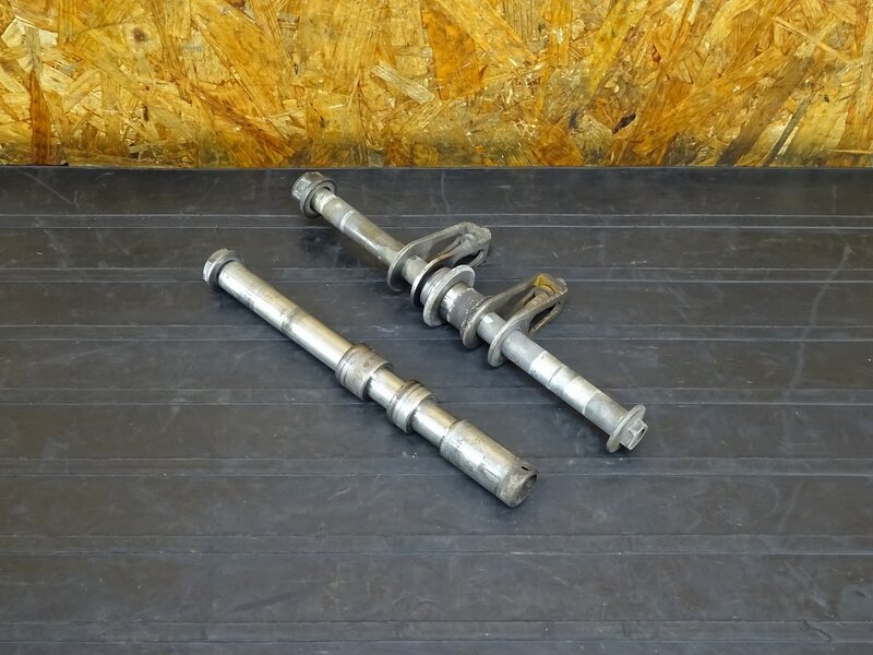 【251111】CBR250RR(MC22-1006)◇ アクスルシャフト前後セット フロント/リア チェーンアジャスター/引き | 中古バイクパーツ通販・買取　ジャンクヤード鳥取　JunkYard