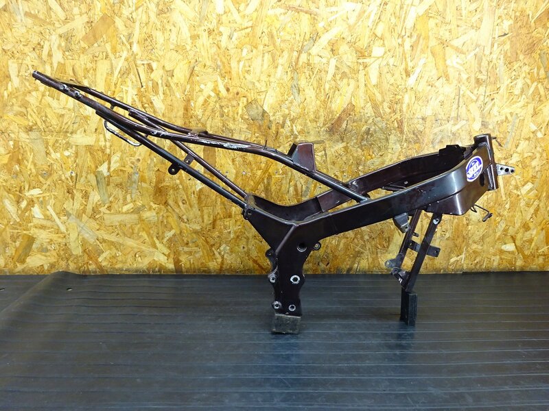 【251113】NS-1(AC12-1201)◇ 書付中古フレーム メインフレーム 傷/色塗り有 | 中古バイクパーツ通販・買取　ジャンクヤード鳥取　JunkYard