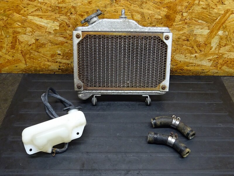【251115】SDR200(2TV-007)◆ ラジエーター ラジエーターコア リザーブタンク クーラントタンク | 中古バイクパーツ通販・買取　ジャンクヤード鳥取　JunkYard