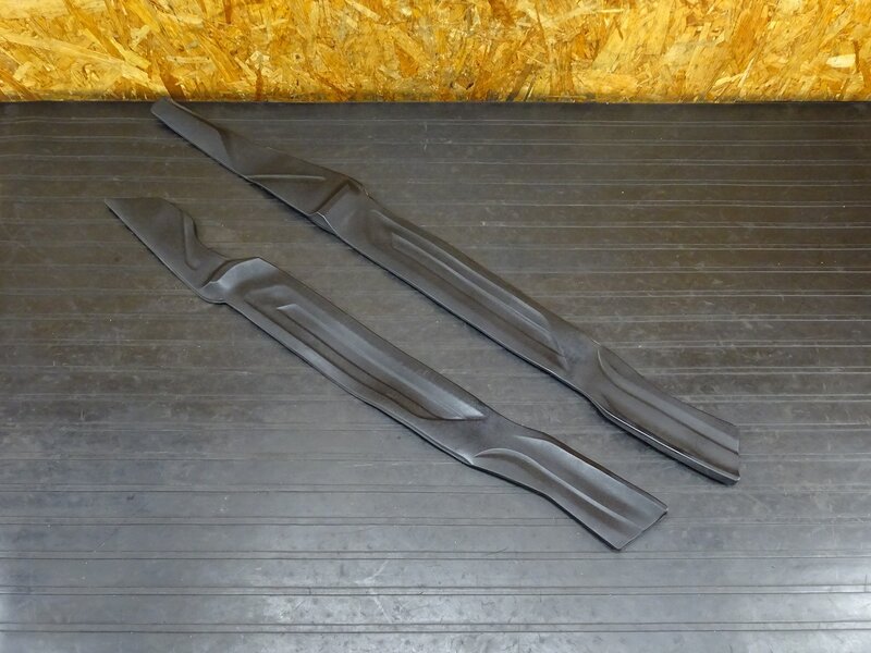 【251117】ジェンマ250(CJ47A-101)◇ ステップマット左右セット ステップラバー フロアマット | 中古バイクパーツ通販・買取　ジャンクヤード鳥取　JunkYard