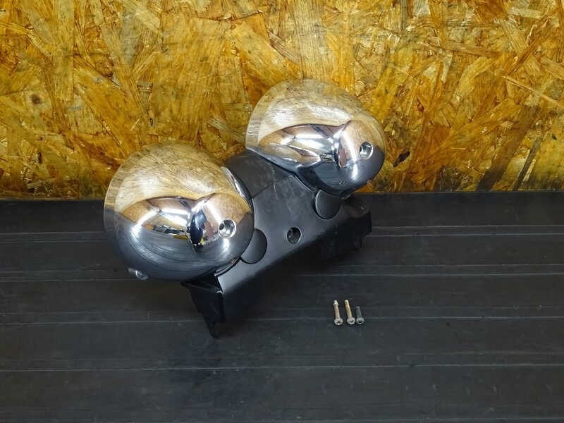 【251128】ZRX400(ZR400E)◇ メーターアウターカバー メーターカバー メッキ ボルト 傷有 【ZRX-2 ZRX-Ⅱ | 中古バイクパーツ通販・買取　ジャンクヤード鳥取　JunkYard
