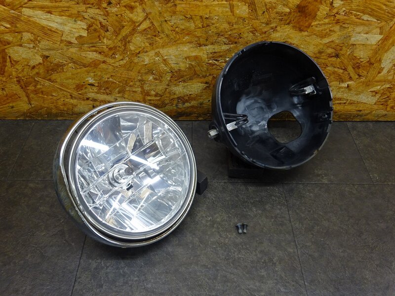 【251206】VTR250(MC33-1602)◆ ヘッドライト ヘッドライトレンズ ヘッドライトケース 削れ/割れ/ケース変形有 【Fi | 中古バイクパーツ通販・買取　ジャンクヤード鳥取　JunkYard