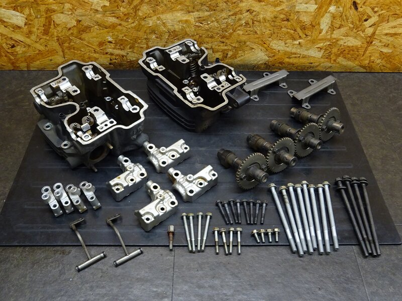 【251206】VTR250(MC33-1602)◆ シリンダーヘッド カムシャフト カムホルダー ※エンジンパーツ【Fi | 中古バイクパーツ通販・買取　ジャンクヤード鳥取　JunkYard