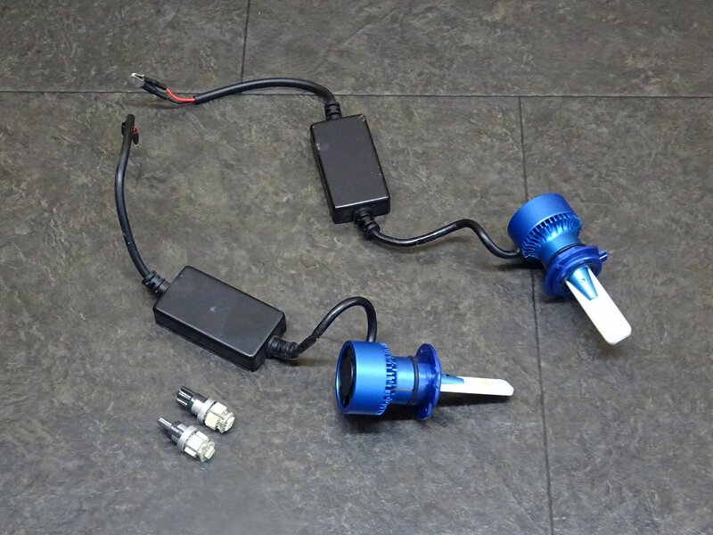 【251220】Ninja250(EX250L-019)◆ LEDバルブ ヘッドライトバルブ スモールライト WinPower?? 【ABS付 | 中古バイクパーツ通販・買取　ジャンクヤード鳥取　JunkYard