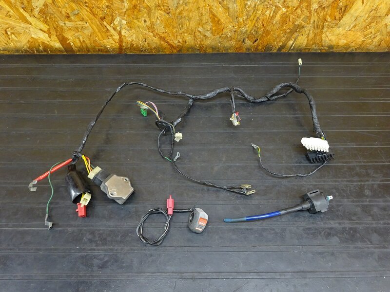 【251224】NSR250R SP(MC28-1100)◇ メインハーネス レギュレーター イグニッションコイル 配線加工多数有 ※検:MC21 【流用車外し | 中古バイクパーツ通販・買取　ジャンクヤード鳥取　JunkYard