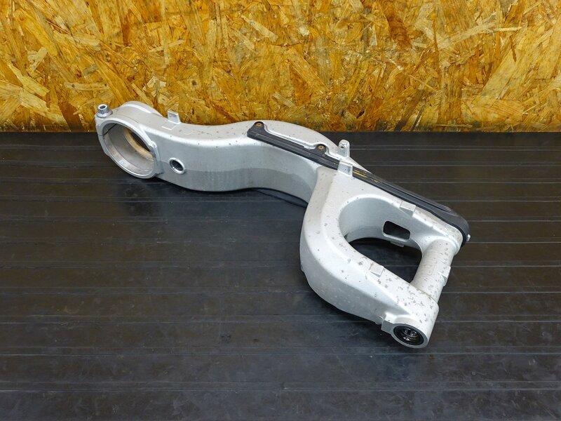 【251224】NSR250R SP(MC28-1100)◇ スイングアーム プロアーム 片持ち 腐食有 ※検:MC21 【流用車外し | 中古バイクパーツ通販・買取　ジャンクヤード鳥取　JunkYard