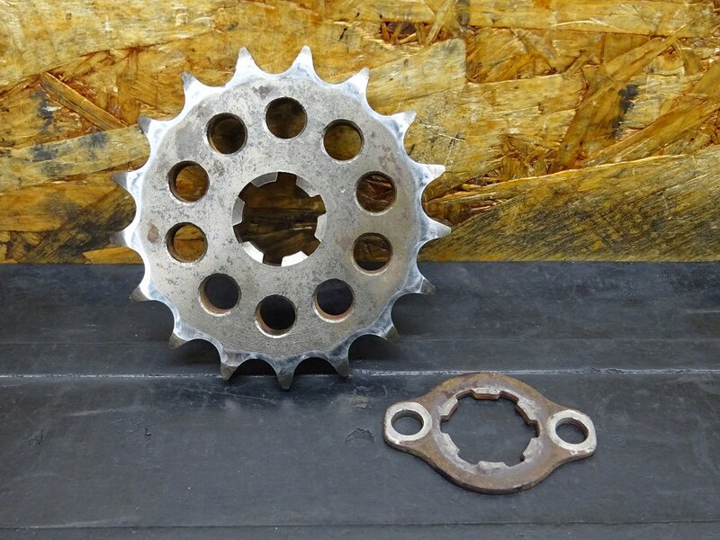 【260111】TDR80 (3GA-001)◆ 社外フロントスプロケット ドライブスプロケット 17T | 中古バイクパーツ通販・買取　ジャンクヤード鳥取　JunkYard