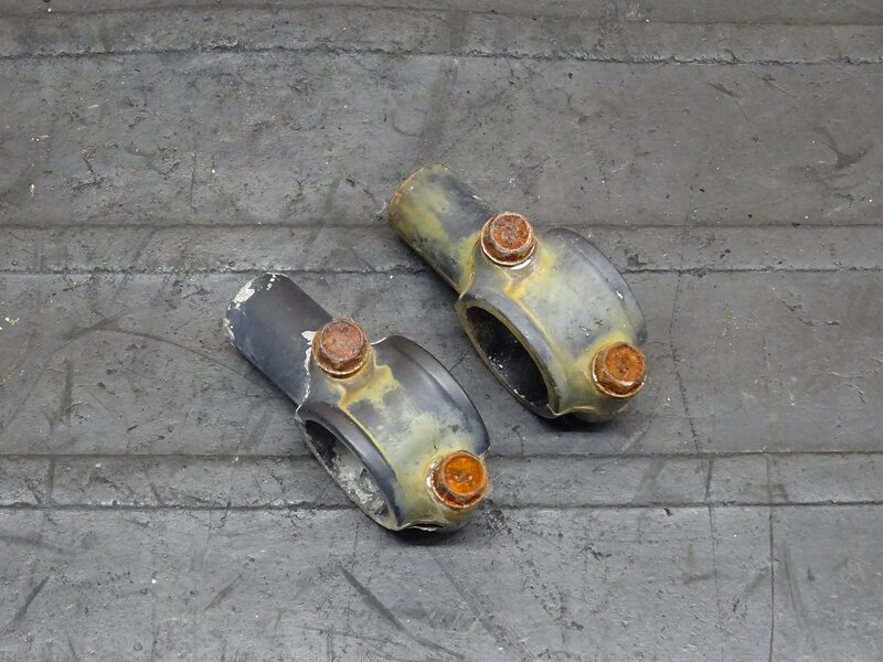 【260322】KDX125SR(DX125A-022)◆ ミラーホルダー左右セット クランプ 【検索：200 220 250 | 中古バイクパーツ通販・買取　ジャンクヤード鳥取　JunkYard