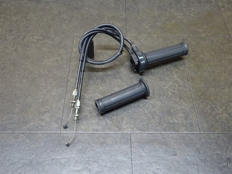 【250505】CBR250RR(MC22-1009)◆ スロットルホルダー スロットルパイプ 【規制前 | 中古バイクパーツ通販・買取　ジャンクヤード鳥取　JunkYard