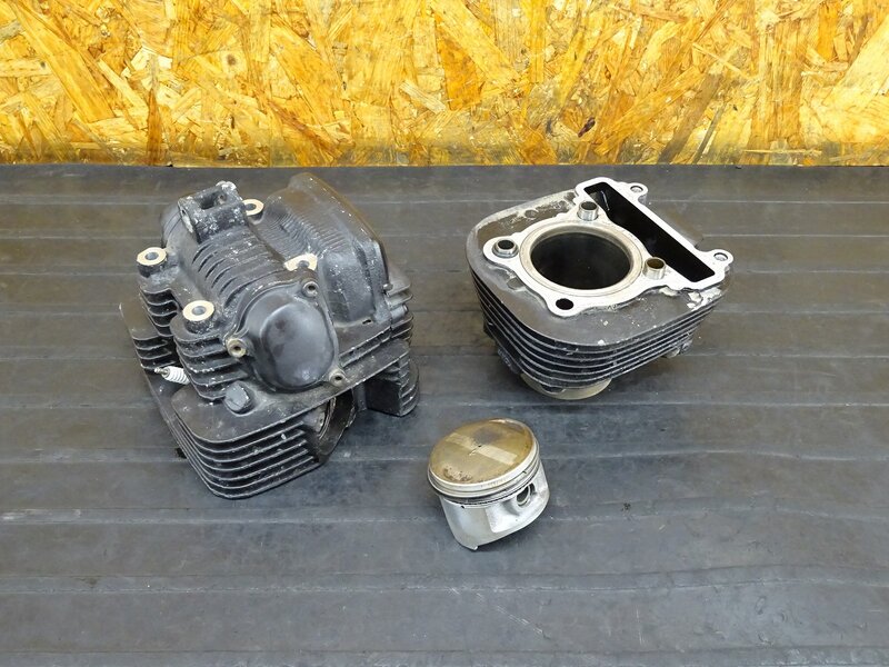 【250528】TW200(2JL-051)◇ シリンダーヘッド カムシャフト タペットカバー シリンダー ピストン ※エンジンパーツ 【DG07J TW225 DG09J | 中古バイクパーツ通販・買取　ジャンクヤード鳥取　JunkYard