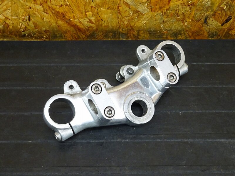 【250610】SR400(1JR-336)◇ 社外トップブリッジ ハンドルポスト WM ダブルエム 【検:SR500 1JN 2J2 2H6 | 中古バイクパーツ通販・買取　ジャンクヤード鳥取　JunkYard