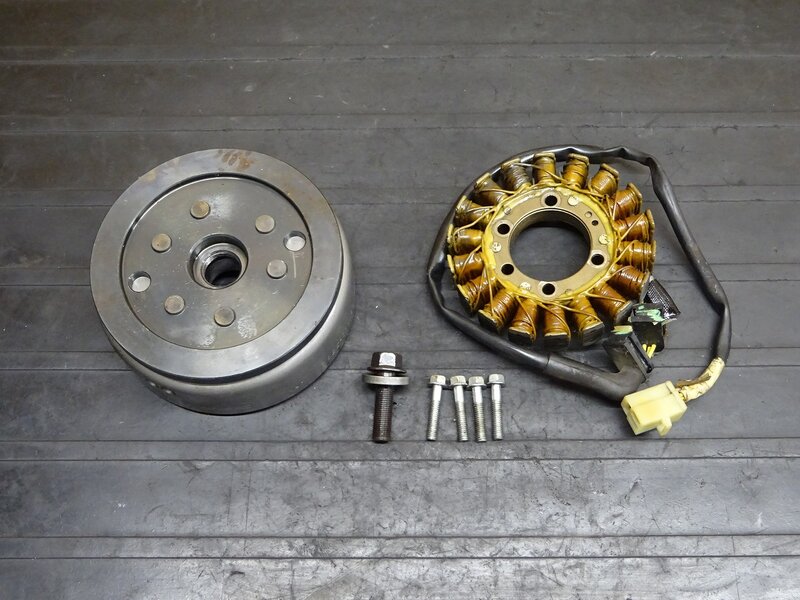 【250801】マグナ250(MC29-1029)◆ ジェネレーターセット フライホイール ※エンジンパーツ MC15E | 中古バイクパーツ通販・買取　ジャンクヤード鳥取　JunkYard