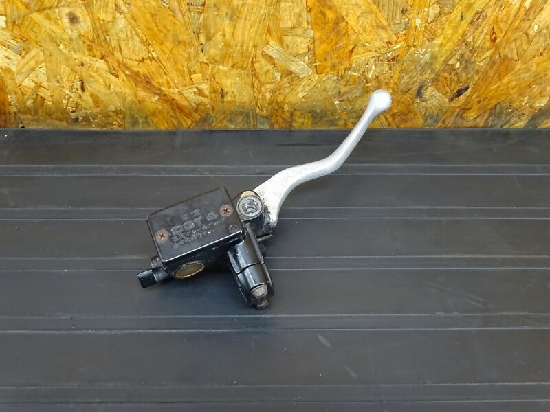 【250906】FTR223(MC34-1008)◇ フロントブレーキマスターシリンダー ブレーキマスター Φ1/2 | 中古バイクパーツ通販・買取　ジャンクヤード鳥取　JunkYard